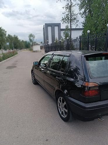210 cdi: Volkswagen Golf: 1993 г., 1.8 л, Механика, Бензин, Хэтчбэк — 5