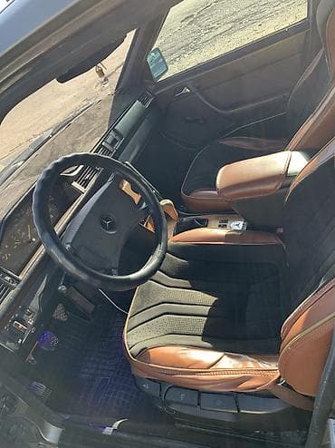 Mercedes-Benz W124: 1988 г., 2.3 л, Кол менен иштөөчү, Бензин, Седан — 5