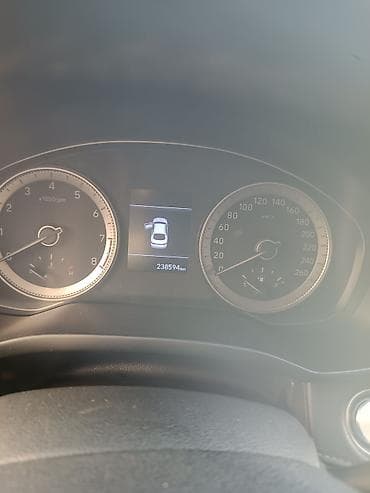 Hyundai Grandeur: 2018 г., 3 л, Автомат, Газ, Седан — 10