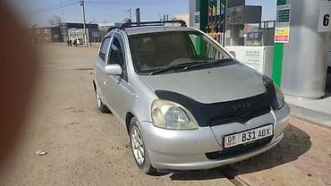 Toyota Vitz: 1999 г., 1.3 л, Автомат, Бензин, Хэтчбэк