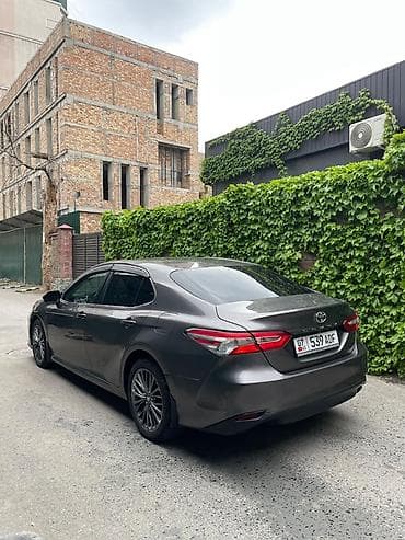 tesla model x: Toyota Camry: 2018 г., Автомат, Бензин, Седан — 3