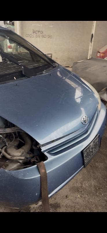 feng bao: Toyota Prius: 2004 г., 1.8 л, Робот, Гибрид, Лифтбек — 1