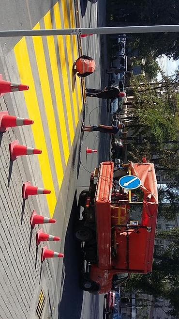 Внутренняя отделка: Нанесение дорожной разметки и маркировки Профессиональные работы по — 9
