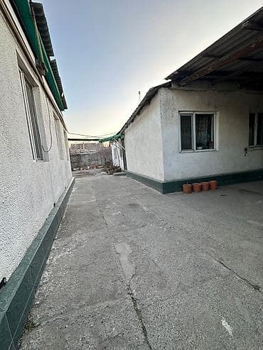 дом воронцовке: Продаётся жилой дом с двором и хозяйственными постройками. - — 4