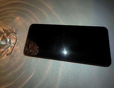 tecno telefon: Redmi 12 черный 
есть маленькая трещина в верхнем углу телефона — 7