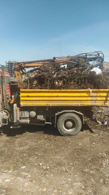 шредеры 17 на колесиках: Самосвал, Вывоз строй мусора, По городу, с грузчиком — 1