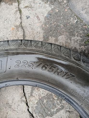 шина 17 215 60: Шины 225 / 65 / R 17, Лето, Б/у, Комплект, Легковые, Michelin — 4