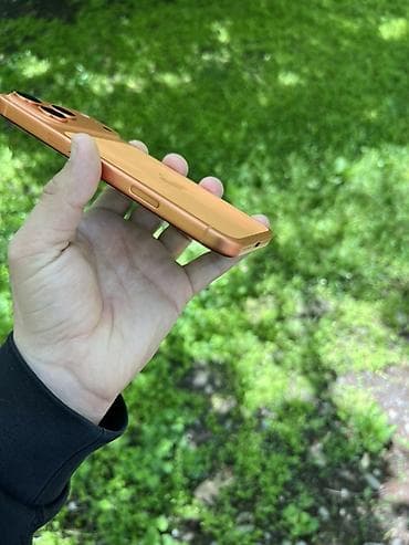 чехол 12pro: Продаю 17 Pro Max |256GB| |🔋100%| 61 цикл |цвет Оранжевый🟠| — 2