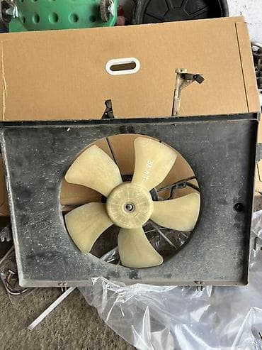 гур на венто: Вентилятор Toyota 2002 г., Б/у, Оригинал — 1