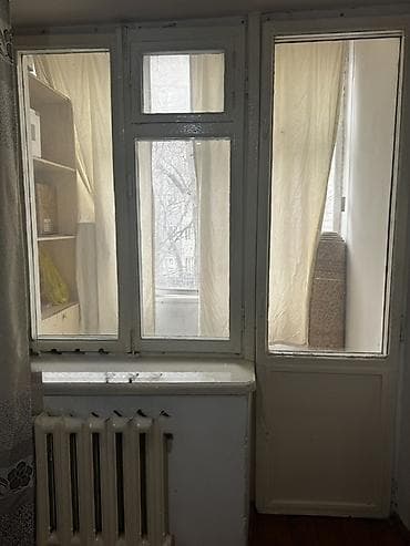 3 room: 1 комната, 35 м², Индивидуалка, 4 этаж, Старый ремонт — 5