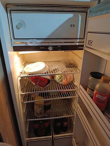 Техника жана электроника: Холодильник однокамерный с верхней морозильной камерой. - — 2