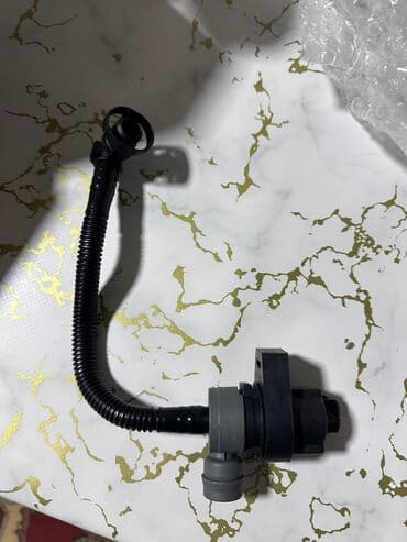 газовое оборудование на машину: Топливный бак BMW 2007 г., Новый, Оригинал, Германия — 2