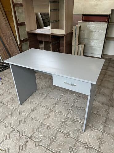офисная мебель бишкек цены: Письменный стол, Новый — 1