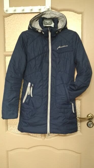 срочно в связи с переездом: Куртка ОСЕНЬ- ВЕСНА! Фирма ICEbear. Качество отличное. Состояние — 2