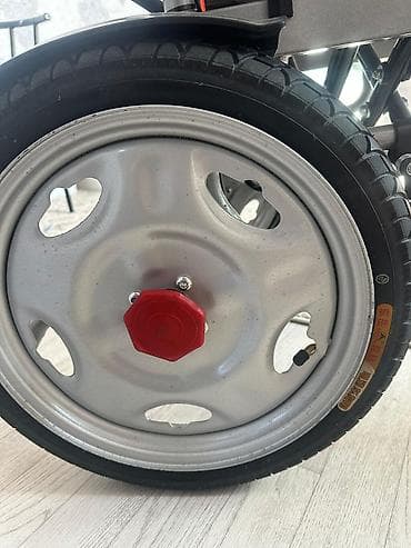 Ингаляторлор, небулайзерлер: Электрическая инвалидная коляска с джойстиковым управлением — 3