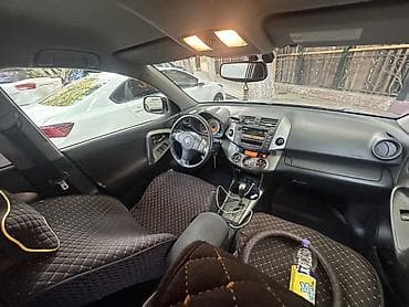 2 8: Toyota RAV4: 2010 г., 2.4 л, Автомат, Бензин, Кроссовер — 3