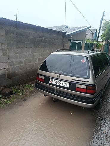 Унаа сатуу: Volkswagen Passat Variant: 1990 г., 2 л, Кол менен иштөөчү, Бензин, Универсал — 3