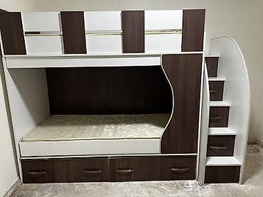 Двухъярусная кровать с лестницей и ящиками - Компоновка: нижнее — 1