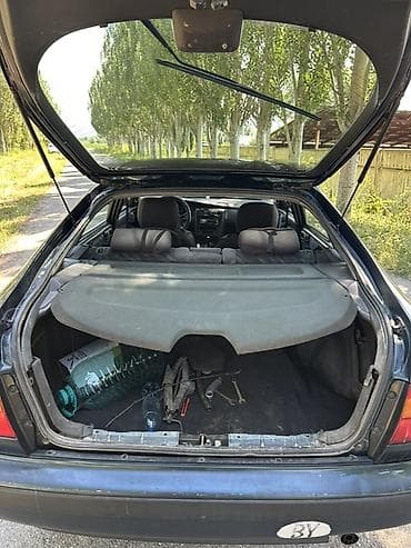 авто сатылат: Toyota Carina E: 1996 г., 1.8 л, Кол менен иштөөчү, Бензин, Лифтбек — 9