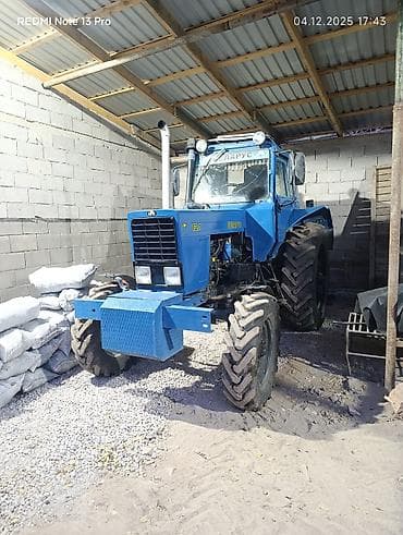 кукурузные комбайны: Продаю 2 прицепа зиловских (один прицеп самосвал 200) (другой — 2