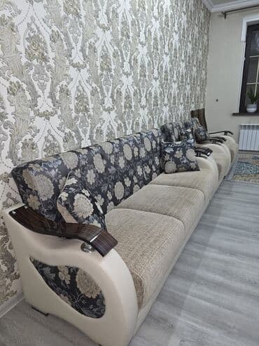 диваны и кресла в стиле лофт: Раскладной диван, Б/у — 1