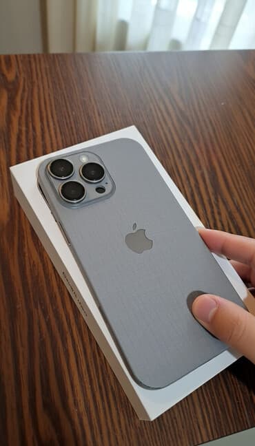 макбук 2015 года: IPhone 16 Pro Max — 1