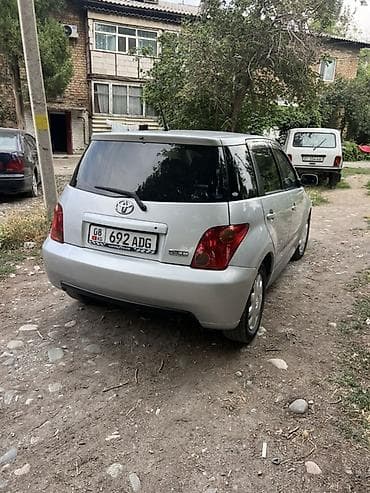бюджетные авто: Toyota Ist: 2004 г., 1.3 л, Автомат, Бензин, Хэтчбэк — 4
