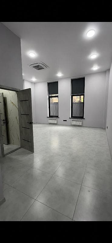 Недвижимость: Аренда офисов, 38 м², В бизнес центре, С отдельным сан узлом, С системой безопасности — 3
