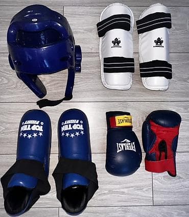 20 жылдык форма: Продаётся полный комплект экипировки для тхэквондо. состояние хорошее — 2