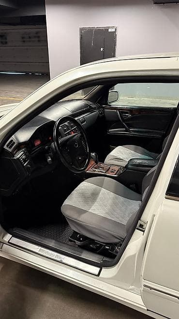 byd e9: Mercedes-Benz E-Class: 2000 г., 3.2 л, Автомат, Бензин, Седан — 9