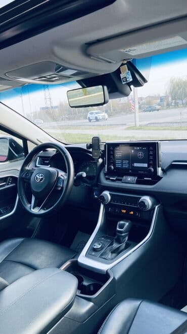 автомобили для инвалидов с ручным управлением: Toyota RAV4: 2019 г., 2.5 л, Автомат, Гибрид, Седан — 11