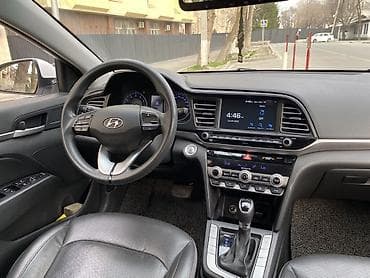 Транспорт: Hyundai Avante: 2019 г., 1.6 л, Автомат, Бензин, Седан — 3