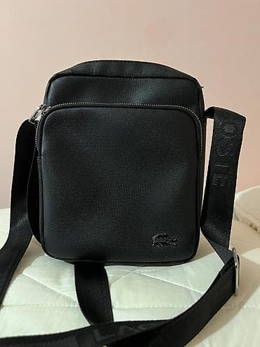 сумка лакоста: Сумка через плечо Lacoste, черная - Компактная прямоугольная форма — 1