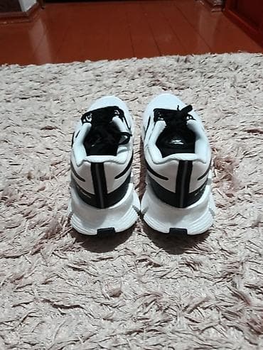 красовки ребок: Мужские кроссовки, 41, Reebok, Новый, цвет - Белый, Платная доставка — 1