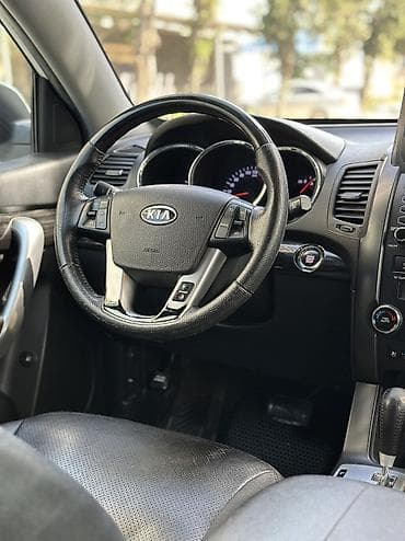 Транспорт: Kia Sorento: 2010 г., 2 л, Автомат, Дизель, Кроссовер — 9