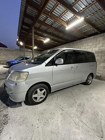 noah town ace: Toyota Noah: 2003 г., 2 л, Автомат, Бензин, Минивэн — 5