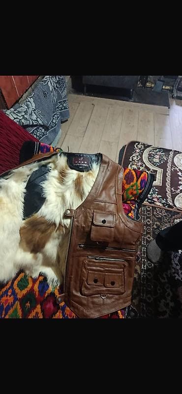 кыргыз кийими: Мужской кожаный жилет с меховой подстёжкой 56 размер Новый В — 1