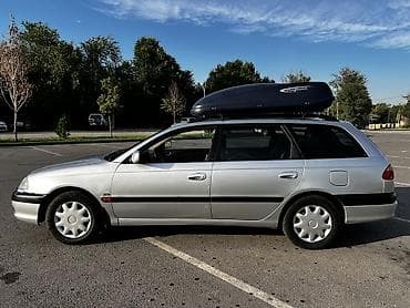 Унаа: Toyota Avensis: 2001 г., Бензин, Универсал — 2