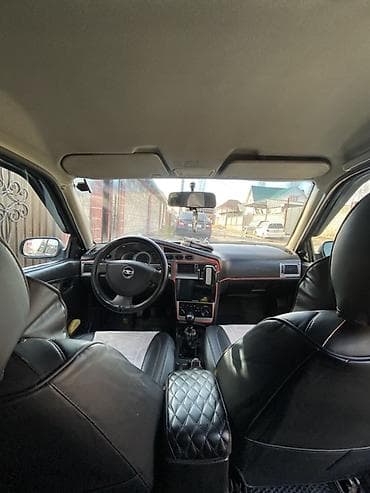 aubi 80: Daewoo Nexia: 2010 г., 1.5 л, Механика, Бензин, Седан — 4