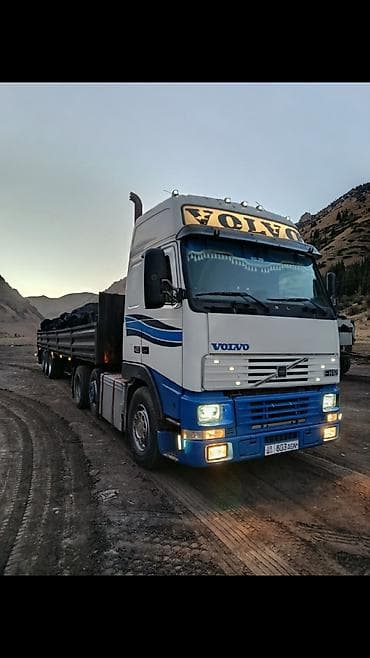 дом на колесе: Тягач, Volvo, 2000 г., Бортовой — 2