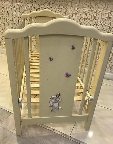 small table: Детская кроватка без матраса в новом состоянии — 3