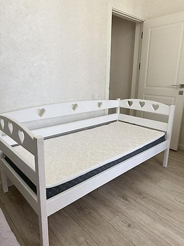 Детская односпальная кровать, Для девочки, С матрасом, Дерево