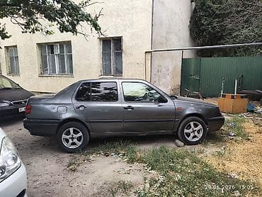 пороги венто: Volkswagen Vento: 1994 г., 2 л, Механика, Бензин, Седан — 8