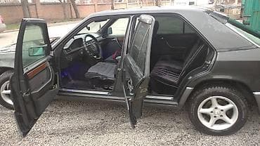 mers 210: Mercedes-Benz W124: 1992 г., 3 л, Механика, Дизель, Седан — 3
