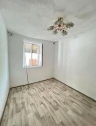 снять дом на длительный срок: 70 м², 4 комнаты, Подвал, погреб, Забор, огорожен — 1