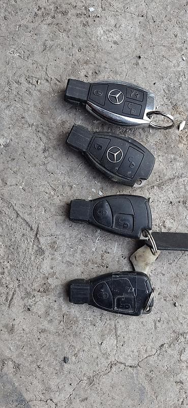 audi s7: Ключ Mercedes-Benz — 1