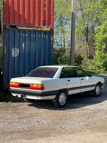 100: Audi 100: 1988 г., 2.2 л, Механика, Бензин, Седан — 5