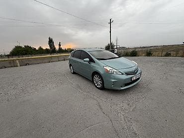 Toyota Prius V: 2013 г., 1.8 л, Вариатор, Гибрид, Универсал at lalafo.kg Toyota Prius V: 2013 г., 1.8 л, Вариатор, Гибрид, Универсал