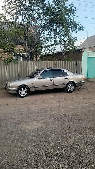 сиденья салон на мерседес 124: Mercedes-Benz E-Class: 1996 г., 2.3 л, Механика, Бензин, Седан — 3