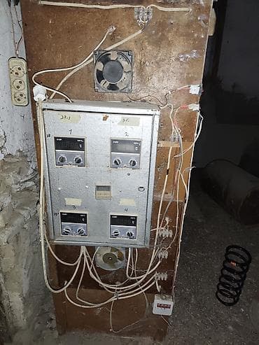 Сельхоз промышленность: Многоярусный инкубатор самодельной конструкции Описание: - — 2